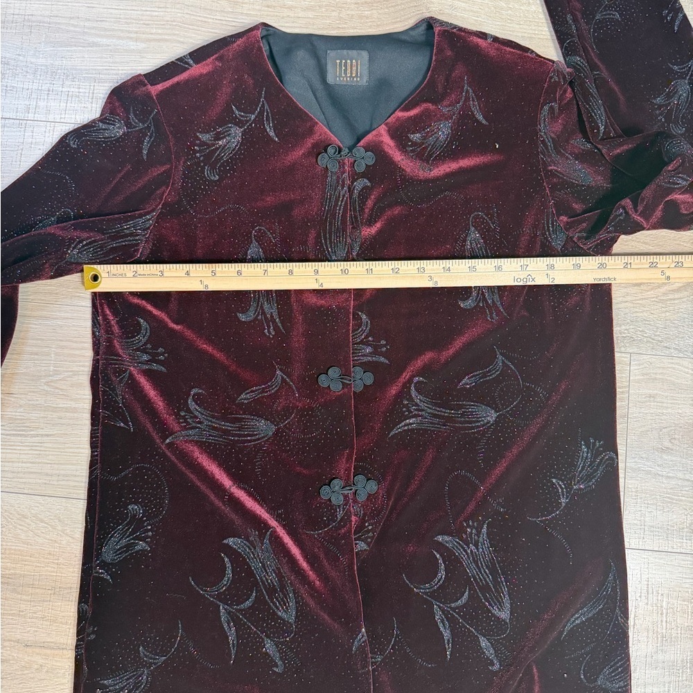 Elegant Burgundy Velvet Evening Jacket | Vintage Teddi Embroidered Blazer - Picture 6 of 9
